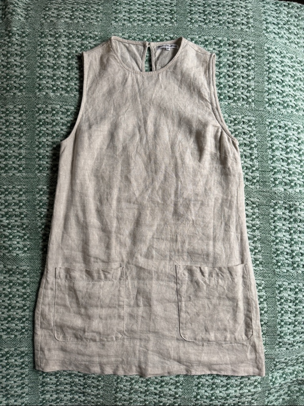 Reformation Linen Shift Dress with Front Pockets in Oatmeal / Light Beige